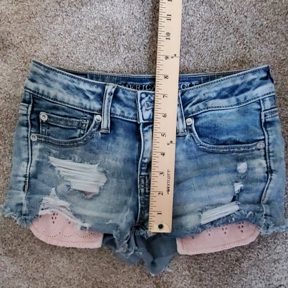 American Eagle Destroyed Jean Shortie shorts - Picture 4 of 6